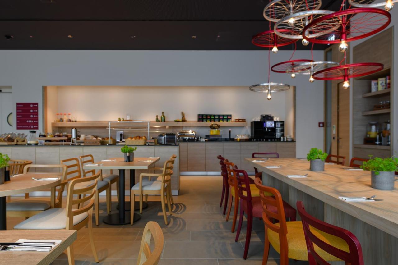 Intercityhotel Hotel 3*